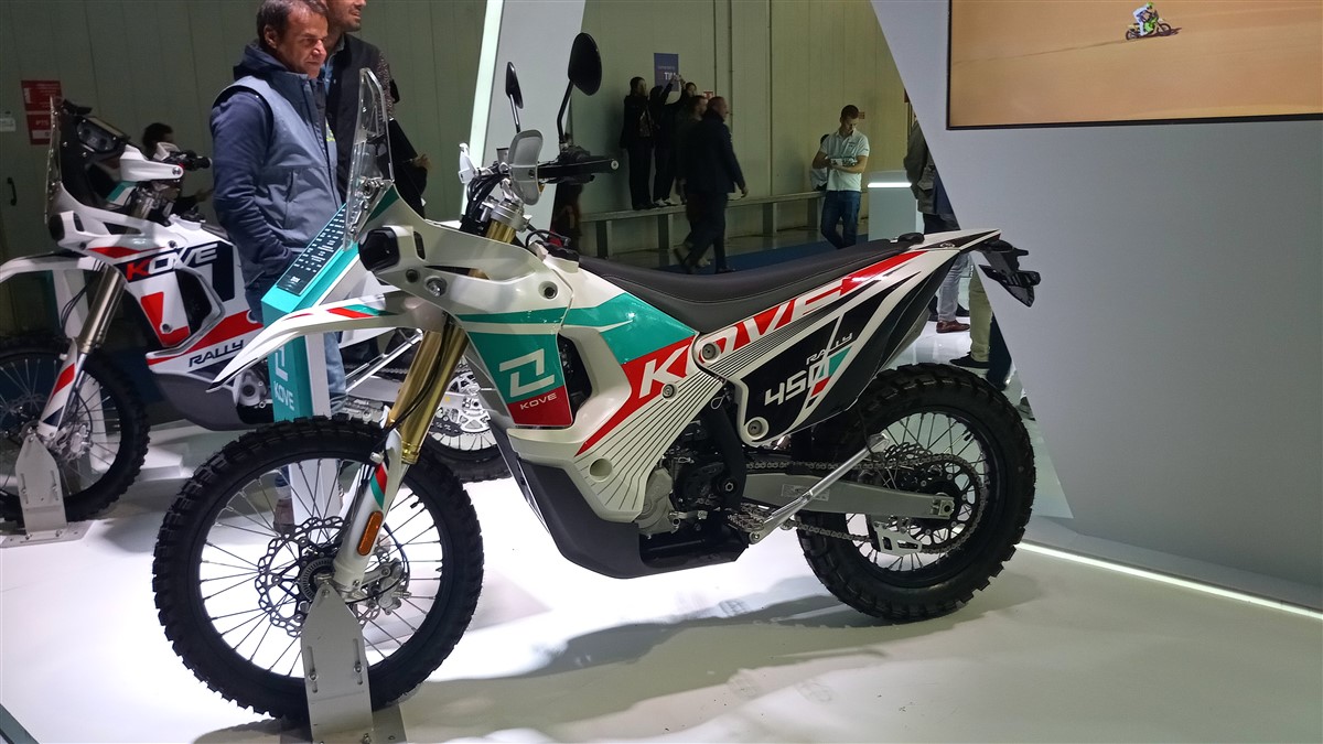KOVE Rally 450 2025 prime impressioni pregi difetti recensioni degli appassionati